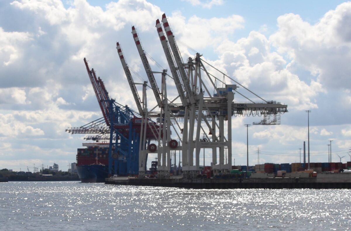 Industrieaufträge im März deutlich gestiegen – Vorzieheffekt durch Nahost-Konflikt?