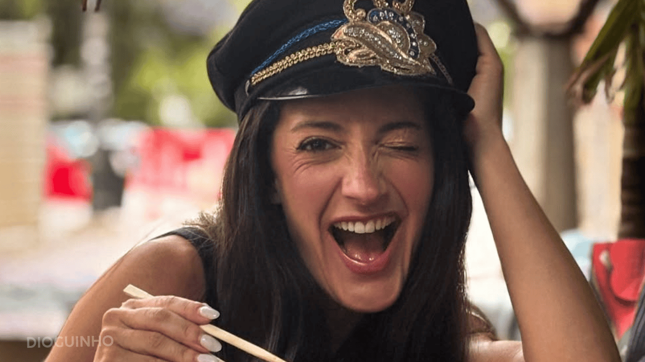 Marta Gil aos 40: "A minha vida amorosa é caótica, mas estou bem"