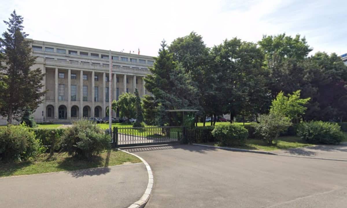 Guvernul deschide arhivele diplomației din anii de după 1989: Mineriade, vizita Regelui Mihai și căderea URSS