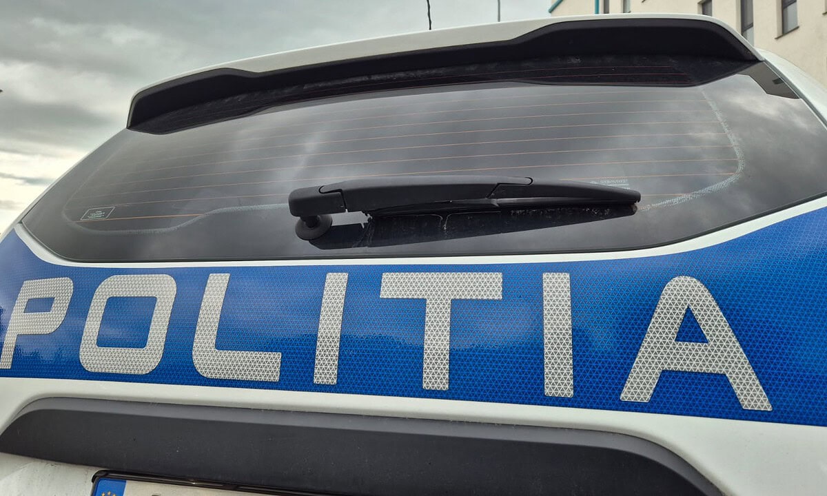 Acțiuni preventive ale polițiștilor rutieri din Alba pentru protejarea pietonilor pe drumurile publice
