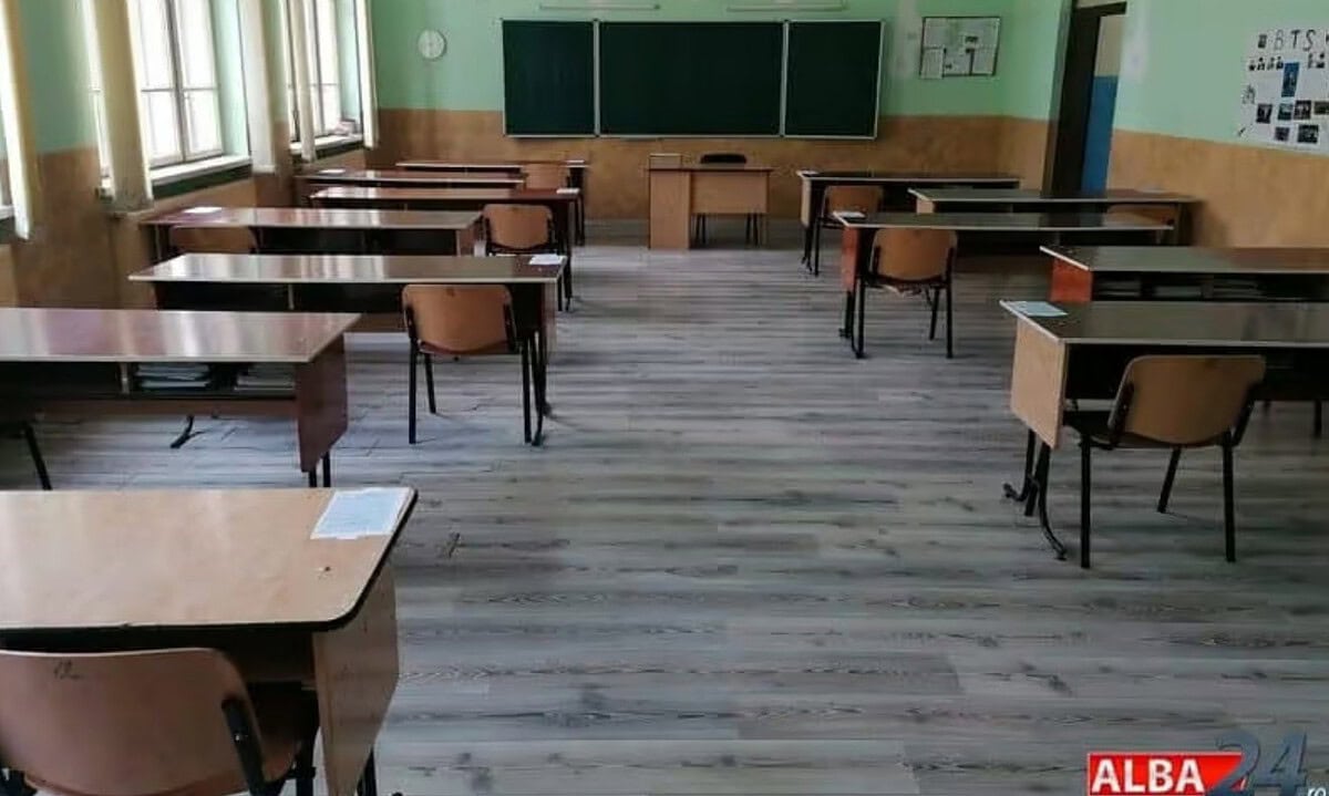 Ministerul Educației lansează 175 de programe școlare noi pentru liceu în consultare publică