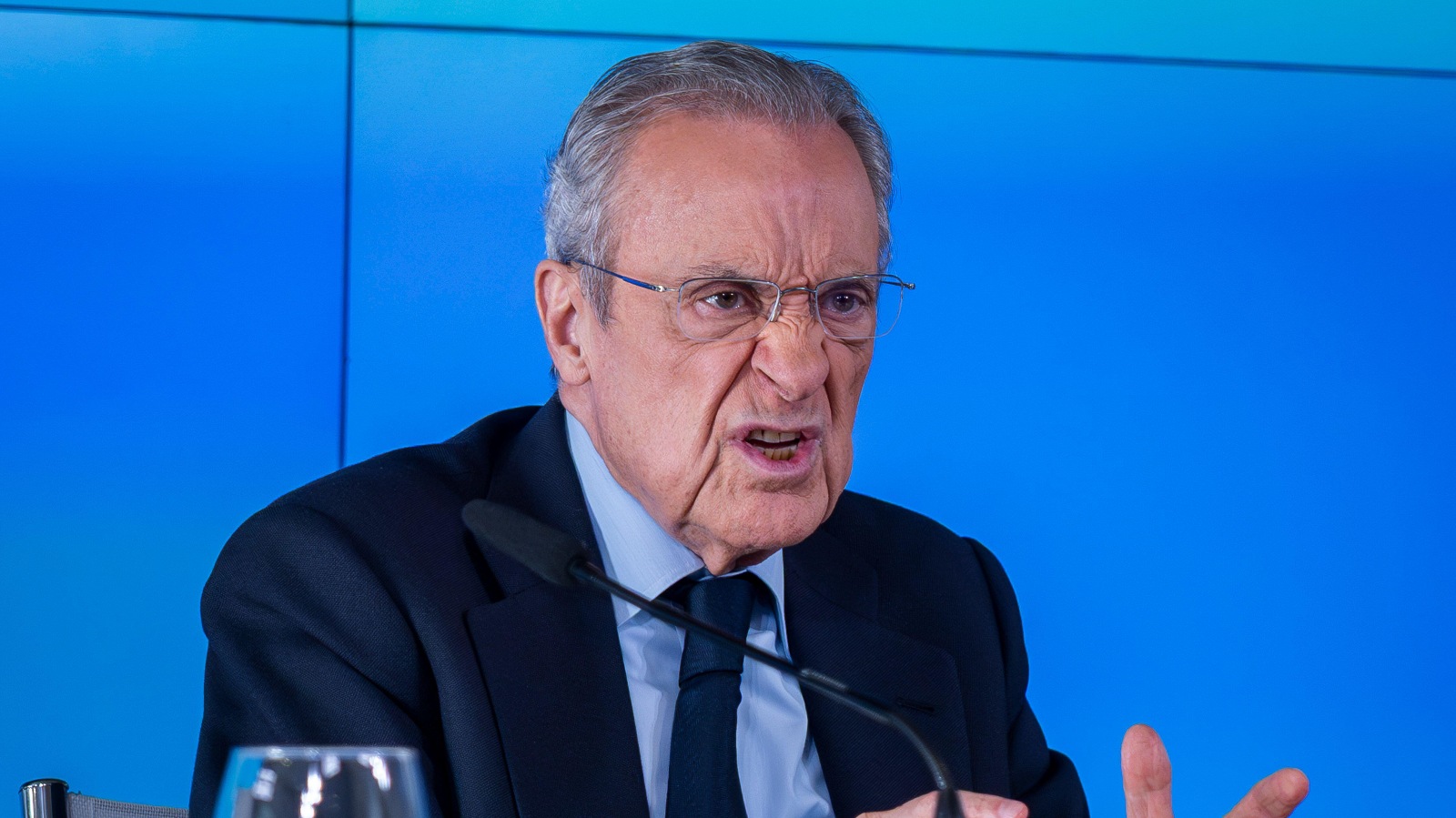 Perez Spectacularly Refuses to Fall on Sword in Extraordinary Madrid Press Conference
