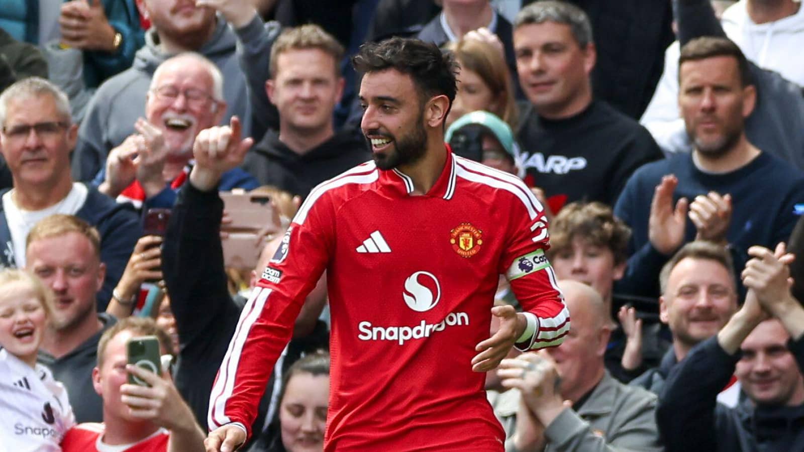 Fernandes' Record-Breaking Assist Haul Epitomises United's Remarkable Turnaround